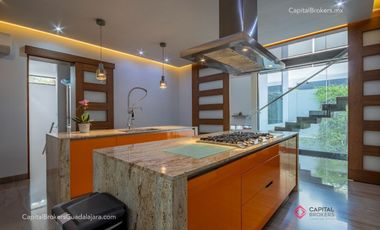 CASA DE LUJO CON ALBERCA EN VENTA ZONA ANDARES