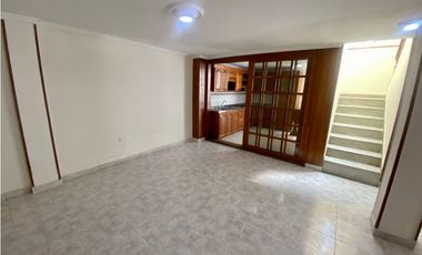 SE ARRIENDA AMPLIA CASA EN EL BARRIO EL PRADO, SANTA MARTA