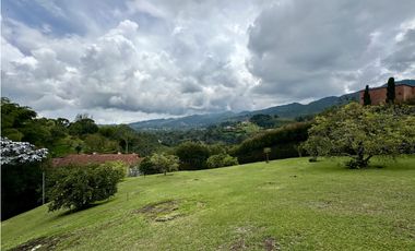 Venta de Lote en el Retiro