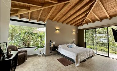 Venta de Casa Campestre en el Escobero