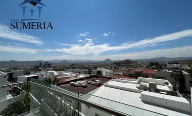 Residencia en venta con elevador en Bosques del San Francisco