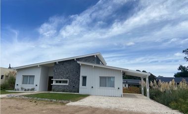 CASA EN VENTA COSTA ESMERALDA- LOTE 261 ECUESTRE