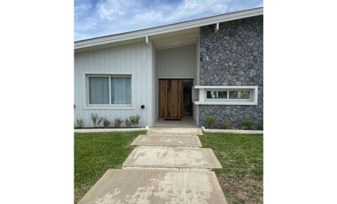 CASA EN VENTA COSTA ESMERALDA- LOTE 261 ECUESTRE