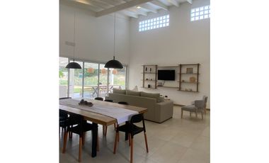 CASA EN VENTA COSTA ESMERALDA- LOTE 261 ECUESTRE