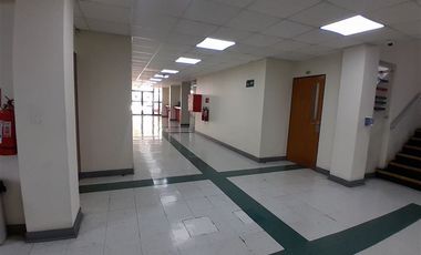 Local Comercial en Arriendo en huerfanos 1840