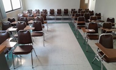 Local Comercial en Arriendo en huerfanos 1840