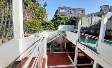 Local Comercial en Arriendo en huerfanos 1840