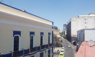 EDIFICIO COMERCIAL EN VENTA CON BODEGA Y DEPARTAMENTOS  GUADALAJARA CENTRO