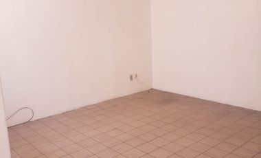 EDIFICIO COMERCIAL EN VENTA CON BODEGA Y DEPARTAMENTOS  GUADALAJARA CENTRO