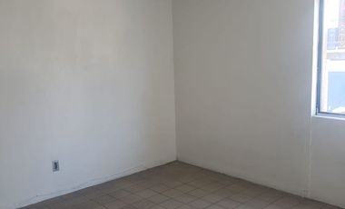 EDIFICIO COMERCIAL EN VENTA CON BODEGA Y DEPARTAMENTOS  GUADALAJARA CENTRO