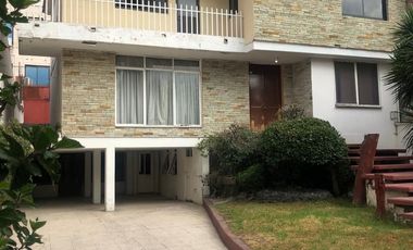 Venta Casa Para Remodelar a una cuadra de Samara Satélite