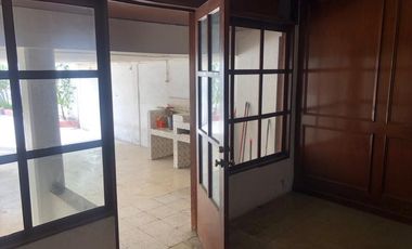 Venta Casa Para Remodelar a una cuadra de Samara Satélite