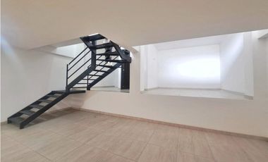 Maat vende casa en Conjunto San Antonio-Villeta 238m2 $630Millones