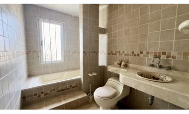 CASA  EN VENTA  EN PUERTO COLOMBIA -CASA De 7 HABITACIONES POR MUELLE 1888