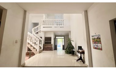 CASA  EN VENTA  EN PUERTO COLOMBIA -CASA De 7 HABITACIONES POR MUELLE 1888