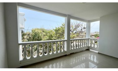 CASA  EN VENTA  EN PUERTO COLOMBIA -CASA De 7 HABITACIONES POR MUELLE 1888