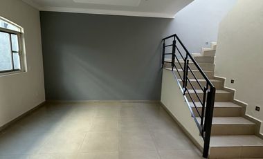 CASA EN VENTA EN LA CIMA