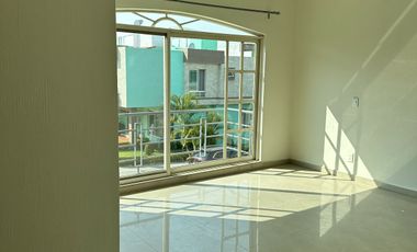 CASA EN VENTA EN LA CIMA