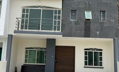 CASA EN VENTA EN LA CIMA