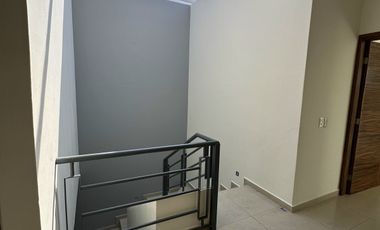 CASA EN VENTA EN LA CIMA