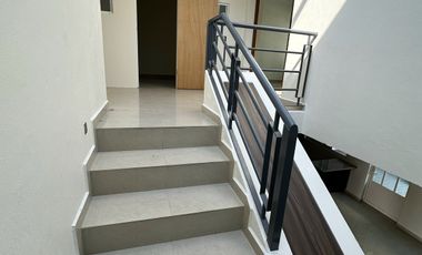 CASA EN VENTA EN LA CIMA