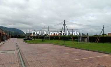 SE ARRIENDA CASA CAMPESTRE EN CAJICA CUNDINAMARCA