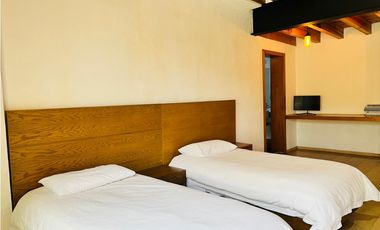 CASA EN RENTA AMUEBLADA FONTANA ALTA