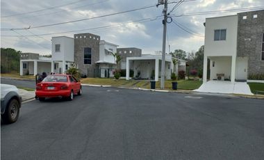 Se Vende Casa en PH The Village Beach Residences en San Carlos