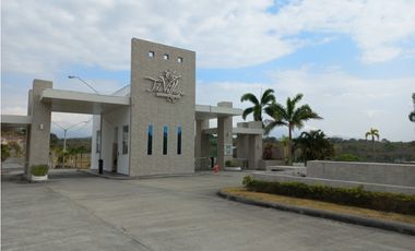 Se Vende Casa en PH The Village Beach Residences en San Carlos