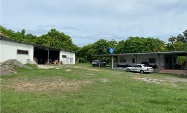 Venta: Lote, casa y galera en Las Uvas de San Carlos