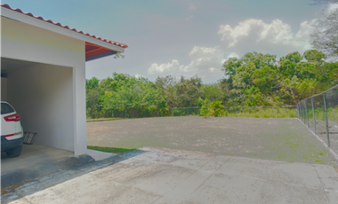 Venta: Amplia y hermosa casa en Santa Clara, Coclé