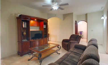 Venta: Amplia y hermosa casa en Santa Clara, Coclé