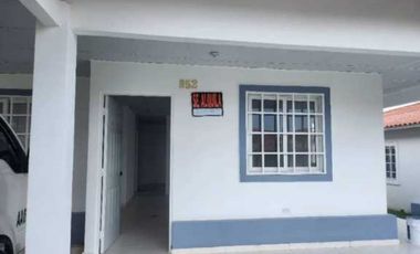 ALQUILO CASA EN ARRAIJAN GREEN VILLAGE 3R