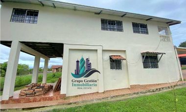 VENDO CASA DE 6 HABITACIONES CERCA AL TERRONAL
