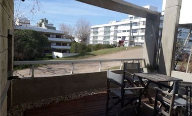 DEPTAMENTOS A 100 MTS DEL MAR EN PINAMAR.