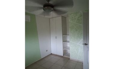Excelente casa en venta ubicada en Barrio Colon. (AM)