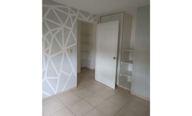 Excelente casa en venta ubicada en Barrio Colon. (AM)