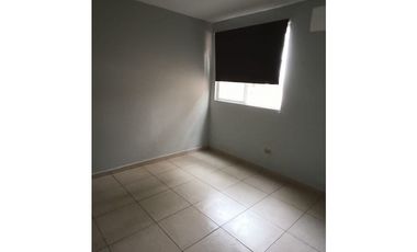 Excelente casa en venta ubicada en Barrio Colon. (AM)
