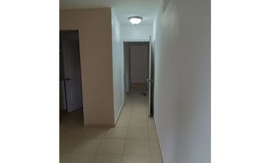 Excelente casa en venta ubicada en Barrio Colon. (AM)