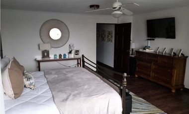 Excelente apartamento en venta ubicado en Campo Alegre. (AM)