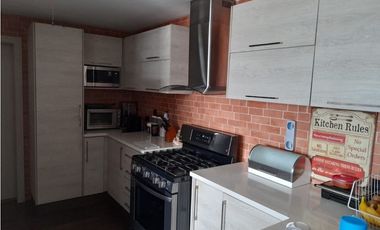 Excelente apartamento en venta ubicado en Campo Alegre. (AM)