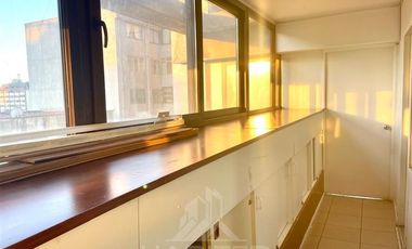 Departamento en Venta en COD37400 ¡ Oportunidad - rebajado !!! Amplio departamento en Prat entre Claro Solar y Manuel Montt