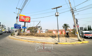 Terreno Comercial en Renta en esquina del Blvd Atlixcayotl y Blvd de los Reyes