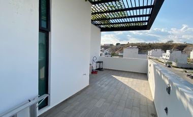 Increíble casa en esquina dentro de coto en Valle Imperial
