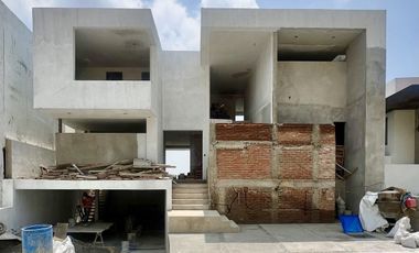 Casa nueva en preventa Bosque Tzalam,  Zona Esmeralda