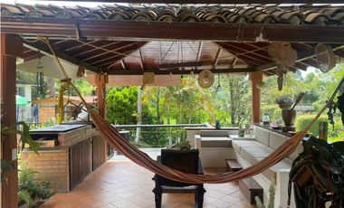 vendo casa finca Guarne, Antioquia. 8.500 m2  CP/CH