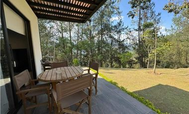 vendo casa finca Guarne, Antioquia. 8.500 m2  CP/CH