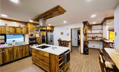 Espectacular casa finca Guarne  variante aeropuerto