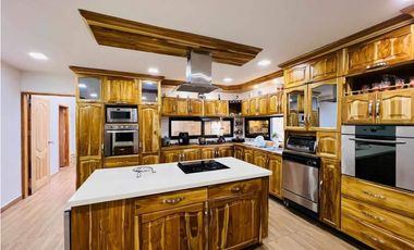 Espectacular casa finca Guarne  variante aeropuerto