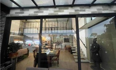 VENDO HERMOSA CASA CAMPESTRE EN ENVIGADO ALTO DE PALMAS CH